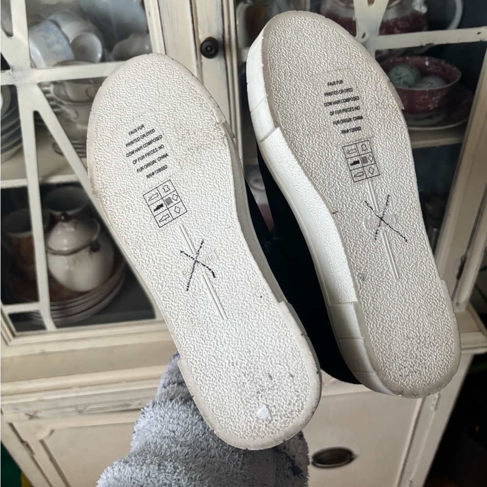 Dolce Vita Fuzzy Ankle Boot Sneakers - Picture 5 of 6